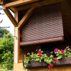 Holzrollo für Pergola - Farbe Milchschokolade