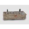 Hängender Rattan-Blumenkasten für den Balkon – grau